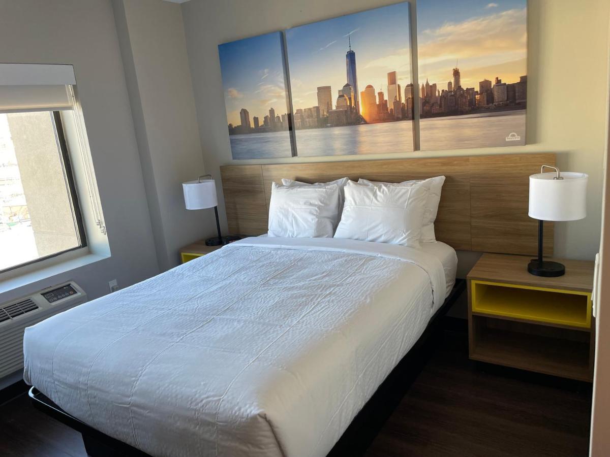 ניו יורק Days Inn & Suites By Wyndham Jamaica Jfk Airport מראה חיצוני תמונה